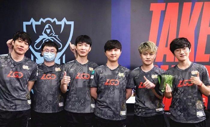 调整方向是 调整方向是