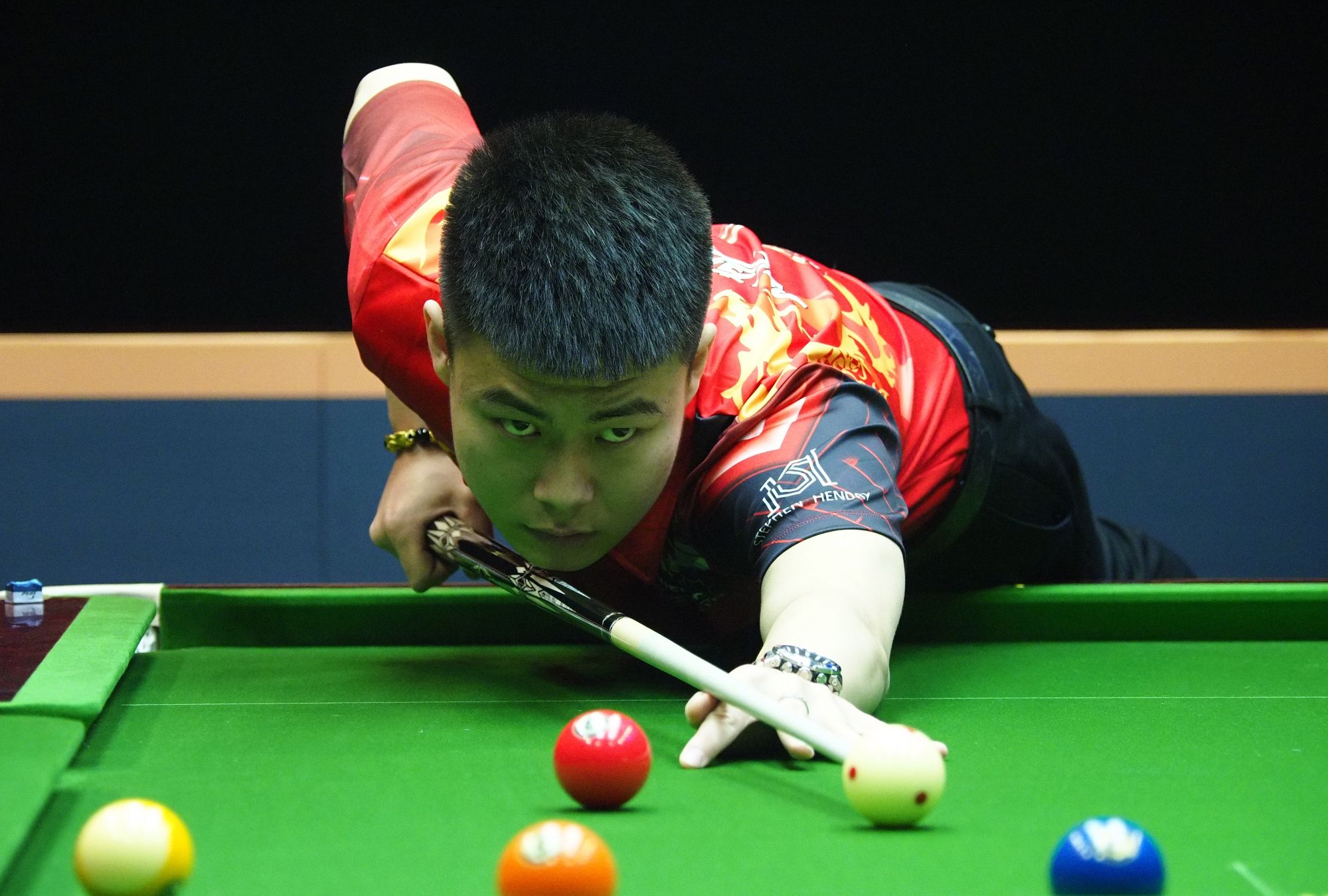 更是他整体 更是他整体