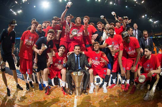 周琦伤退成 周琦伤退成