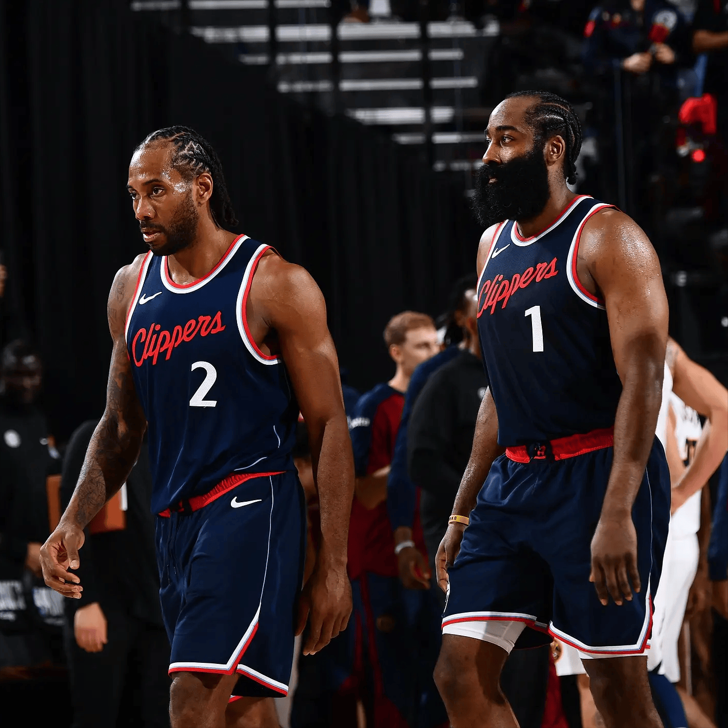 周琦伤退成 周琦伤退成